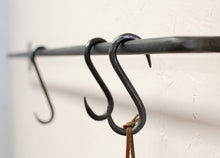 Load image into Gallery viewer, Set of 4 Laila Iron S Hooks
